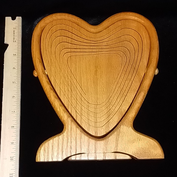 Lot of 2 Collapsible Heart shape wooden bowls - Picture 6 of 9